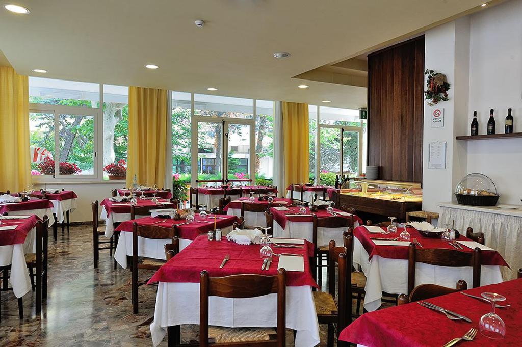 Hotel Samoa ริมินี ภายนอก รูปภาพ