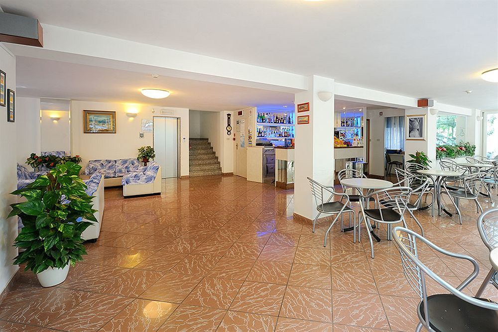 Hotel Samoa ริมินี ภายนอก รูปภาพ