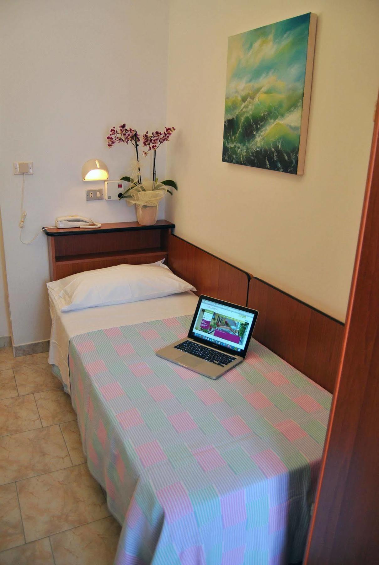 Hotel Samoa ริมินี ภายนอก รูปภาพ